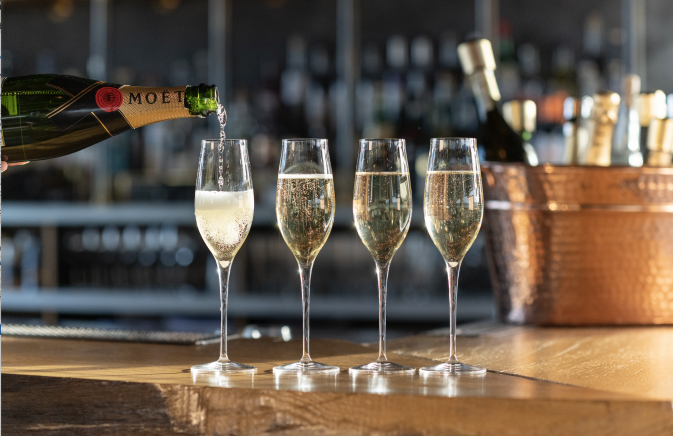 Share the Magic of the Season in London with Moët & Chandon