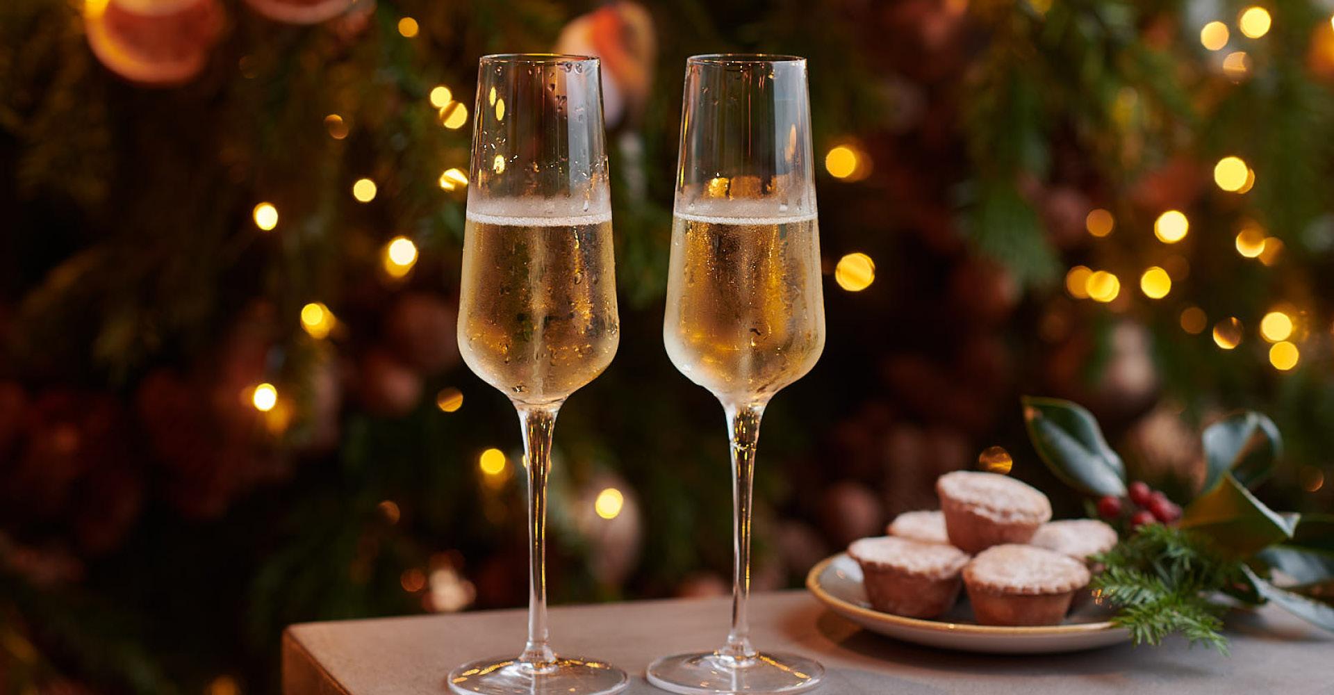 Champagne and Mince Pies
