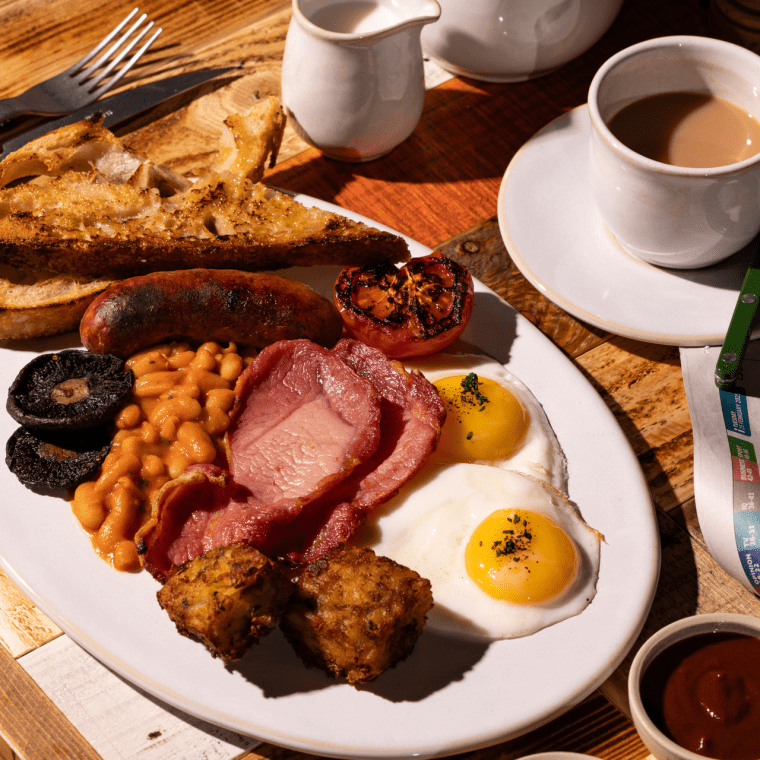 Breakfast at Pip