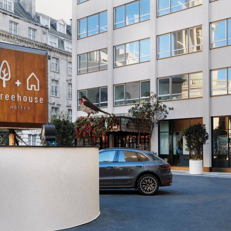 Treehouse London entrance