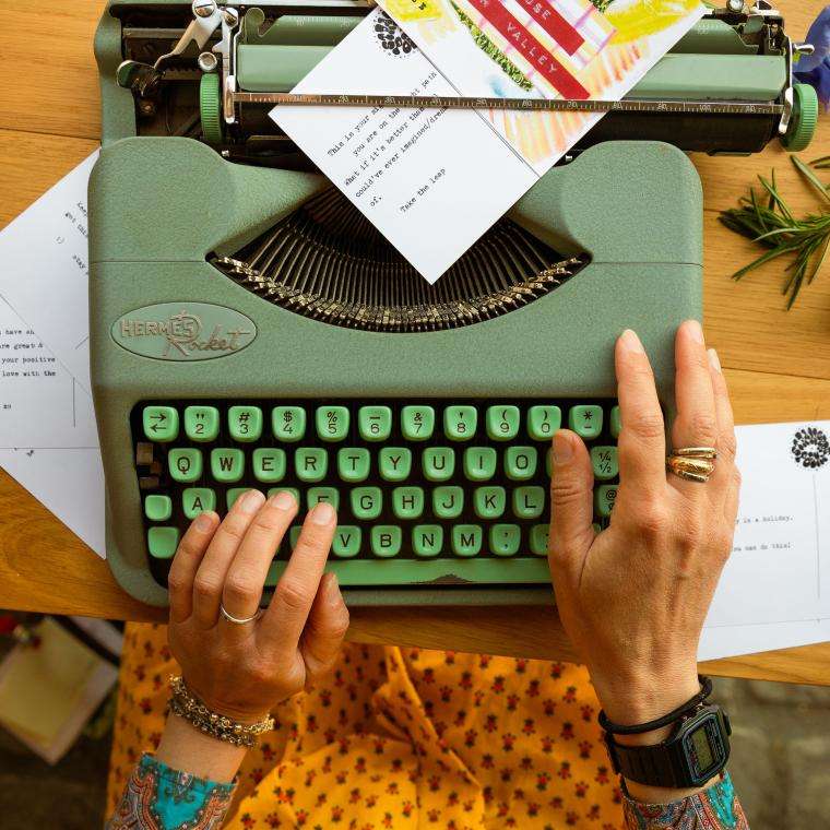 Holly Juliet Zimbert